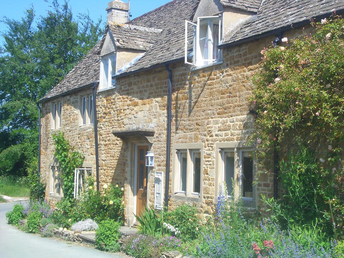 The Old Post Office - Adlestrop Bed & Breakfast Exterior photo